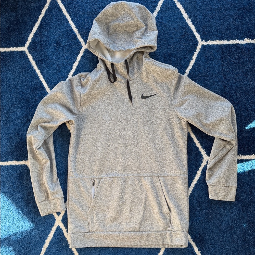 Nike Men's Light Gray Pullover Hoodie